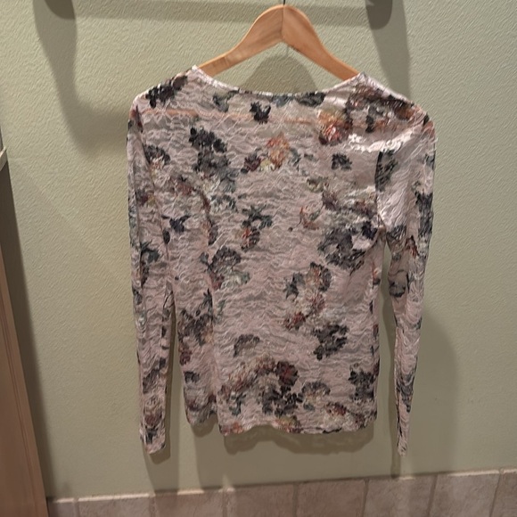 EDC Floral Long Sleeve Women's Top. The top is see through - Picture 6 of 9